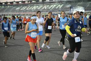 BIB: 70314, 702
                            <button type="button" onclick="openModal(10464519)" class="btn btn-primary btn-sm float-right btn-popup" data-toggle="modal" data-target=".modal-high-quality">
                        <i class="fas fa-shopping-cart"></i> Add to Cart
                    </button>
                                            <button type="button" onclick="isThisMe(10464519, true)" class="btn btn-success btn-sm float-right btn-popup btn-isme hidden" data-toggle="tooltip" data-placement="bottom" title="นี่คือรูปของคุณใช่ไหม คลิกที่นี่เพื่อเอาเข้าอัลบั้ม">
                        <i class="fas fa-plus"></i> Add to album
                    </button>
                    <button type="button" onclick="isThisMe(10464519, false)" class="btn btn-warning btn-sm float-right btn-popup btn-isnotme hidden">
                        <i class="fas fa-ban"></i> Remove from album
                    </button>